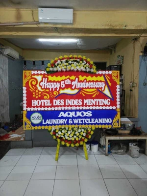 Papan Bunga di Singarajan Pontang