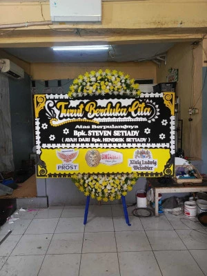 Papan Bunga di Singarajan Pontang