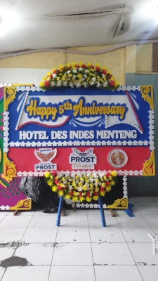 Papan Bunga di Singarajan Pontang