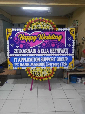 Papan Bunga di Singarajan Pontang